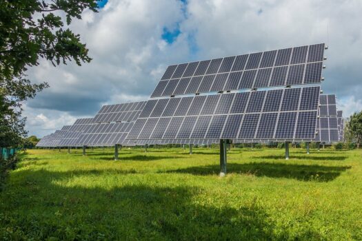 La Grèce développe l'énergie renouvelable - pixabay - photovoltaic-system-gfd9164526_1280