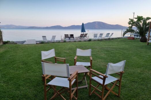 Villa unique et authentique avec sa plage totalement privée en Grèce