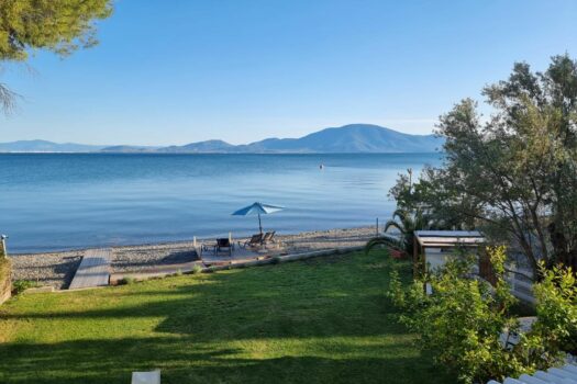 Villa unique et authentique avec sa plage totalement privée en Grèce