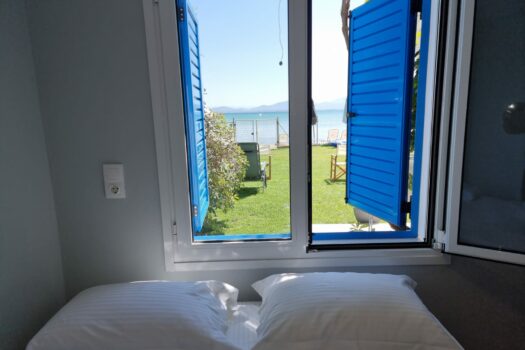 Villa unique et authentique avec sa plage totalement privée en Grèce