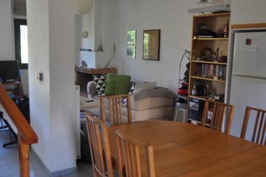 Maison atypique sur Ikaria, comportant quatre appartements indépendants