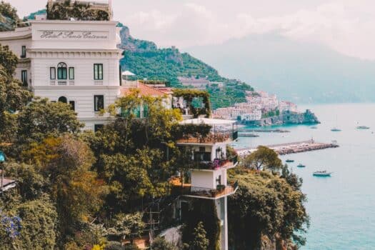 8 milliards d'euros dépensés dans l’immobilier en Grèce en 2023 - canva