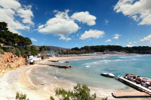 La Riviera athénienne attire les demandeurs de propriétés de luxe - CANVA