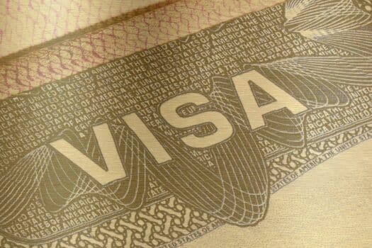 Les nouvelles règles pour l'obtention du golden visa - canva