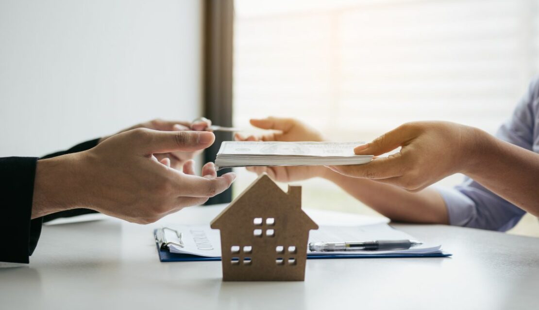 Réforme grecque majeure, la retenue de garantie chute à 5% pour les transferts immobiliers